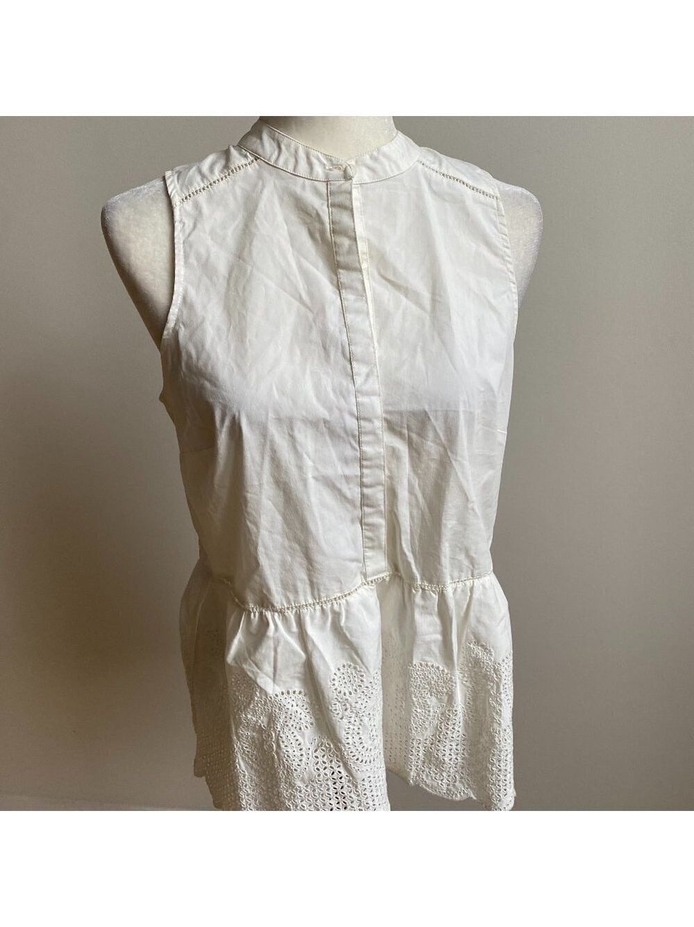 CHELSEA28 Tank Top New Sz Small Womens Blouse BNWOT White Eyelet Peplum